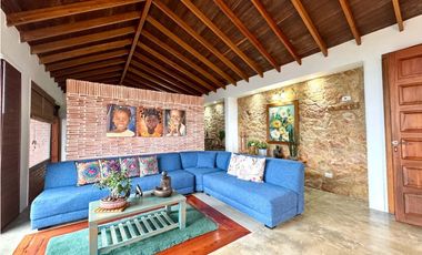 Vendo Casa campestre sector la Catedral. Envigado