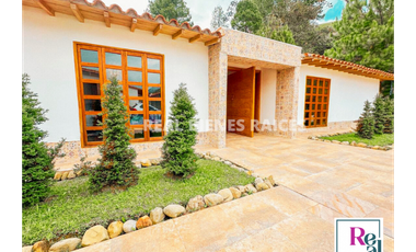Finca Campestre en Venta – ¡Amoblada y con Acabados de Lujo!