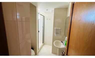 ENCANTADOR APARTAMENTO AMOBLADO PRIMERA LINEA DE PLAYA -060-