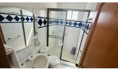 ENCANTADOR APARTAMENTO AMOBLADO PRIMERA LINEA DE PLAYA -060-