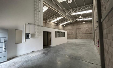 VENTA DE BODEGA COMERCIAL