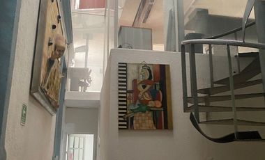 MAGNÍFICA CASONA DEL SIGLO XIX EN LA ROMA