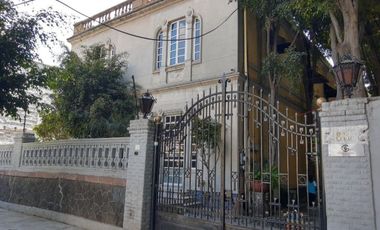 MAGNÍFICA CASONA DEL SIGLO XIX EN LA ROMA