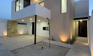 Casa 3 recámaras| Alberca| Zona conkal