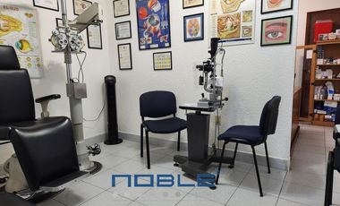 Casa en Venta con Uso de Suelo y Locales Comerciales en Acoxpa, Tlalpan.