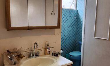 Casa en Venta con Uso de Suelo y Locales Comerciales en Acoxpa, Tlalpan.