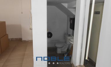 Casa en Venta con Uso de Suelo y Locales Comerciales en Acoxpa, Tlalpan.