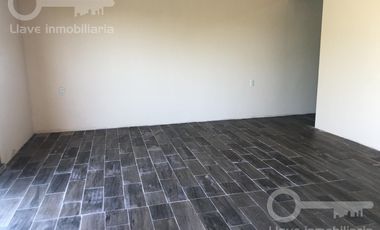 Casa de 2 niveles en venta ubicada en Col. María de la Piedad, en Coatzacoalcos, Veracruz