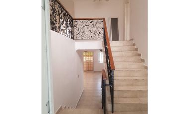VILLA DE LAS FUENTES / 4 HABITAC. / 442m2 / CON OFICINA INDEPEN