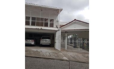 VILLA DE LAS FUENTES / 4 HABITAC. / 442m2 / CON OFICINA INDEPEN