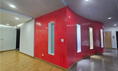 CALLE 50 / TORRE GLOBAL BANK / 381M2 / VACIA O AMOBLADA / 381M2