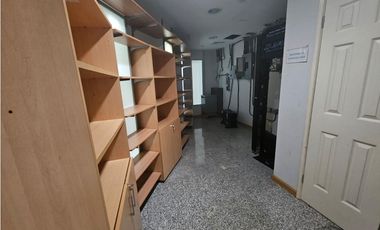 CALLE 50 / TORRE GLOBAL BANK / 381M2 / VACIA O AMOBLADA / 381M2