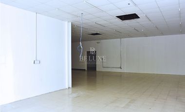 ALQUILO LOCAL EN PLAZA EL CANGREJO (8)