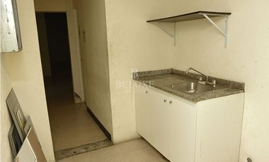 ALQUILO LOCAL EN PLAZA EL CANGREJO (8)