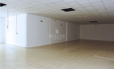 ALQUILO LOCAL EN PLAZA EL CANGREJO (8)