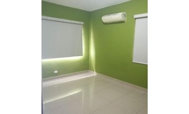 MILLA 8 / GREEN VILLAGE / 3 HABITACION / 300M / AIRE ACONDICIONADO