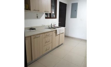 MILLA 8 / GREEN VILLAGE / 3 HABITACION / 300M / AIRE ACONDICIONADO