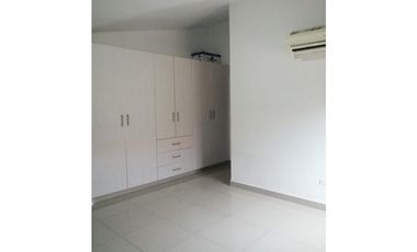 MILLA 8 / GREEN VILLAGE / 3 HABITACION / 300M / AIRE ACONDICIONADO