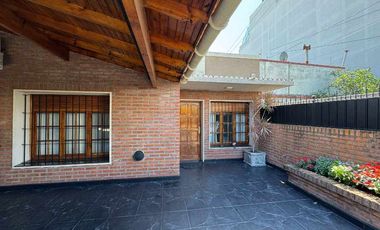 Casa PH en venta en Wilde Centro