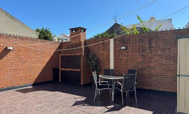 Casa PH en venta en Wilde Centro