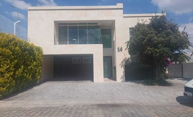 AMPLIA CASA EN EXCLUSIVO FRACC.LA MISION ATLIXCAYOTL