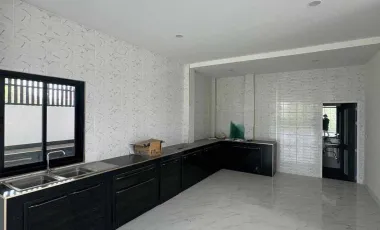 5 Bedroom House for sale in Mae Khao Tom, Chiang Rai