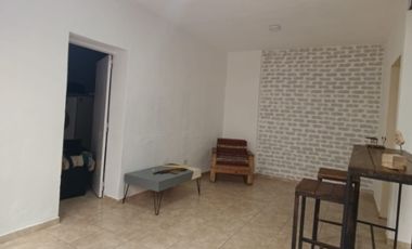 Departamento Tipo Casa en alquiler en Moron Centro