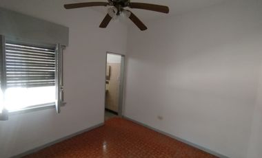 Departamento Tipo Casa en alquiler en Quilmes Oeste
