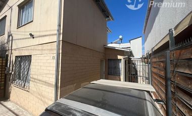 Casa en Venta en Eyzaguirre - Sgto. Menadier P.A.