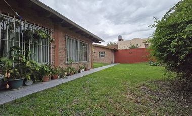 VENTA CASA 6 AMBIENTES EN CARAPACHAY