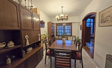VENTA CASA 6 AMBIENTES EN CARAPACHAY