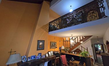 VENTA CASA 6 AMBIENTES EN CARAPACHAY
