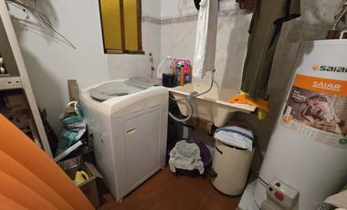 VENTA CASA 6 AMBIENTES EN CARAPACHAY