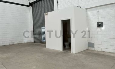 Alquiler Bodega Industrial de 305m2 en Parque Industrial, EliA