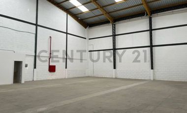 Alquiler Bodega Industrial de 305m2 en Parque Industrial, EliA