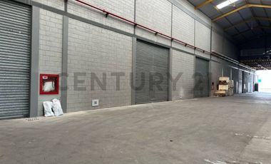 Alquiler Bodega Industrial de 305m2 en Parque Industrial, EliA