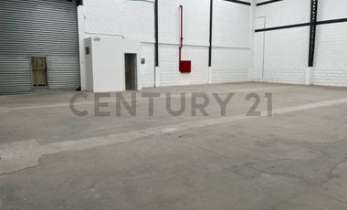 Alquiler Bodega Industrial de 305m2 en Parque Industrial, EliA