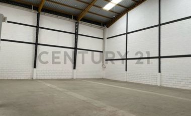 Alquiler Bodega Industrial de 305m2 en Parque Industrial, EliA