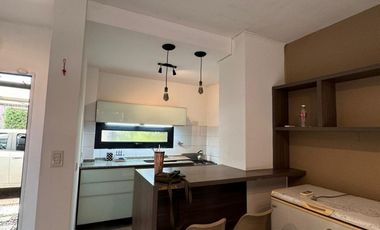 HERMOSO DUPLEX DE 2 AMB CON COCHERA