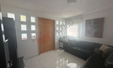 Casa en venta en Lomas de la Herradura, 528m2 de construcción