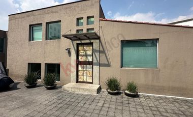 Casa en venta en Lomas de la Herradura, 528m2 de construcción