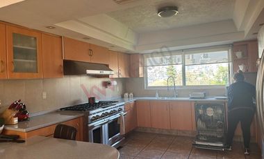 Casa en venta en Lomas de la Herradura, 528m2 de construcción