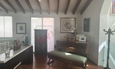 Casa en venta en Lomas de la Herradura, 528m2 de construcción