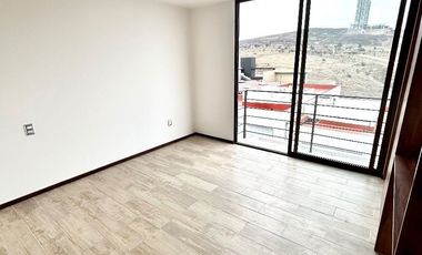 ESTRENA EXTRAORDINARIA CASA EN VENTA, FRACC. ALTUS LAGO ESMERALDA.