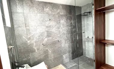 ESTRENA EXTRAORDINARIA CASA EN VENTA, FRACC. ALTUS LAGO ESMERALDA.