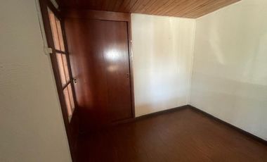 Vive a solo 2 cuadras del centro de San Vicente.