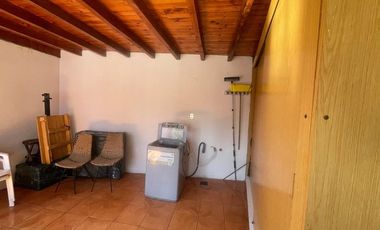Vive a solo 2 cuadras del centro de San Vicente.