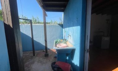 Vive a solo 2 cuadras del centro de San Vicente.