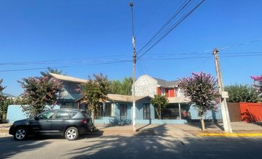 Vive a solo 2 cuadras del centro de San Vicente.