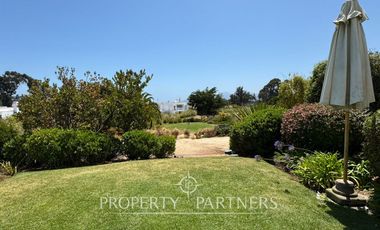 Cómodo departamento con jardín en Marbella, arriendo año corrido